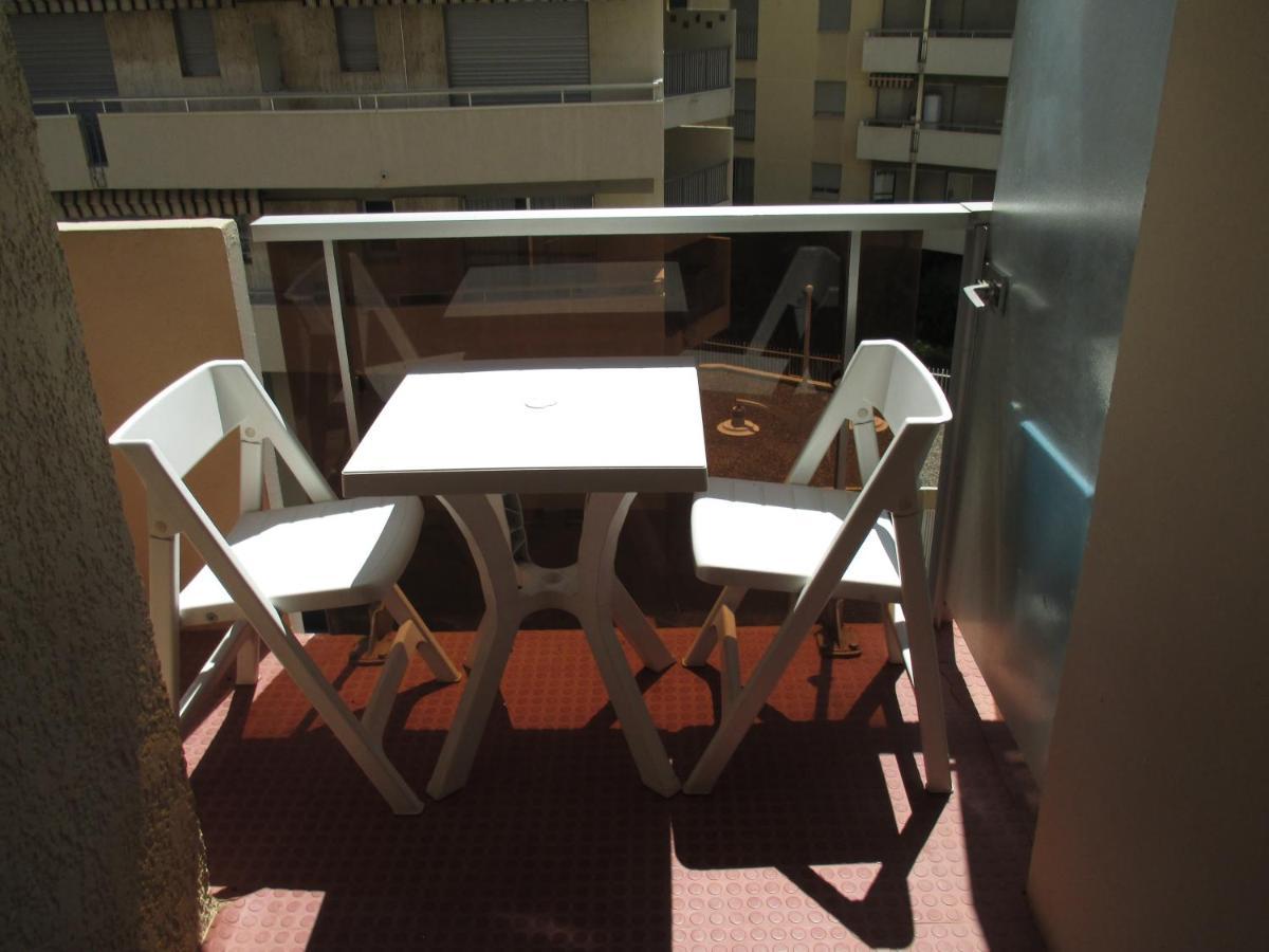 Promenade Des Bains Apartment Saint-Raphaël Exteriör bild