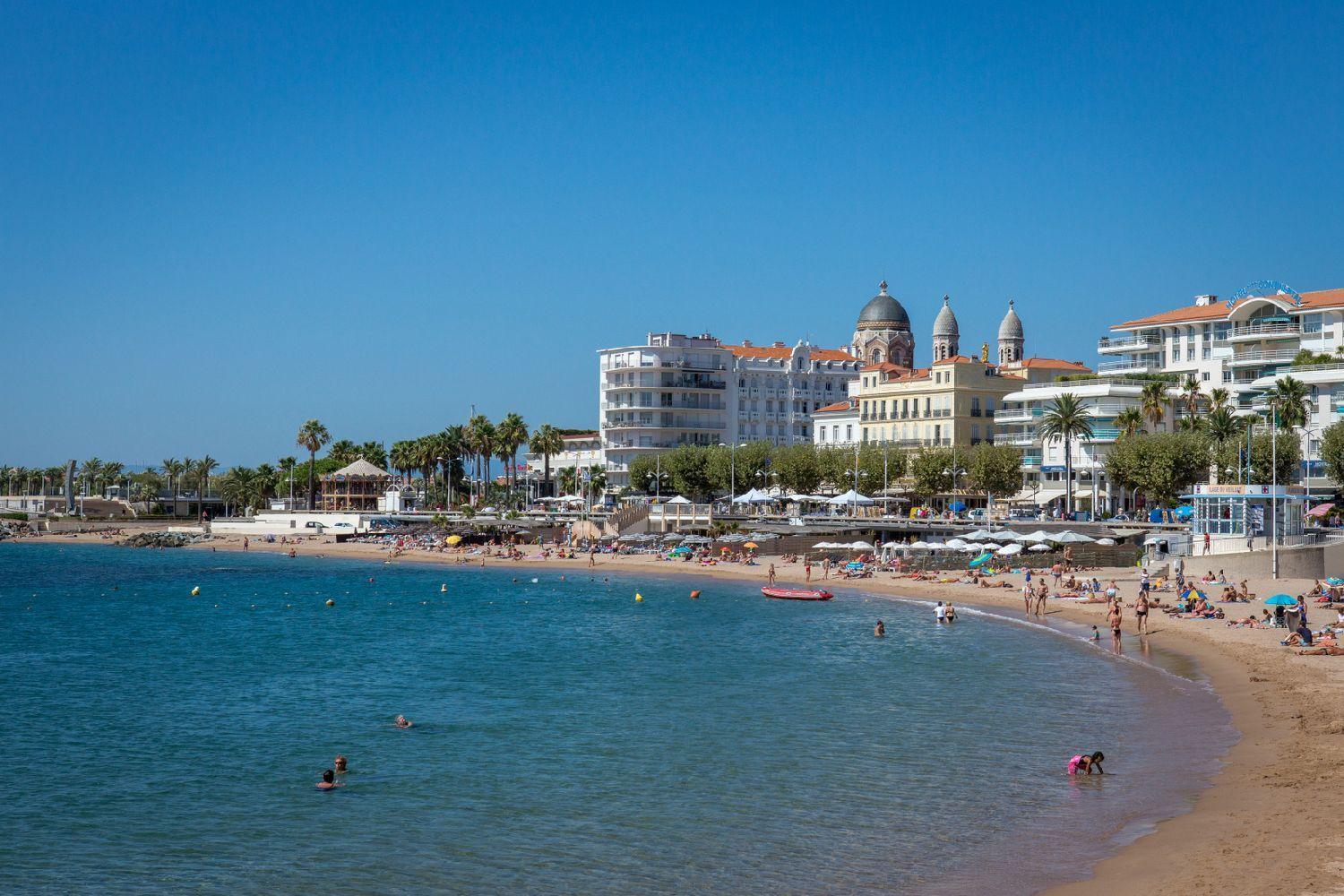 Promenade Des Bains Apartment Saint-Raphaël Exteriör bild